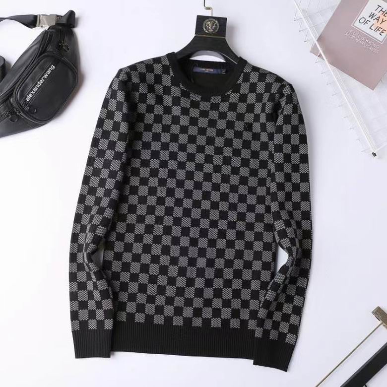 LV Sweater-019